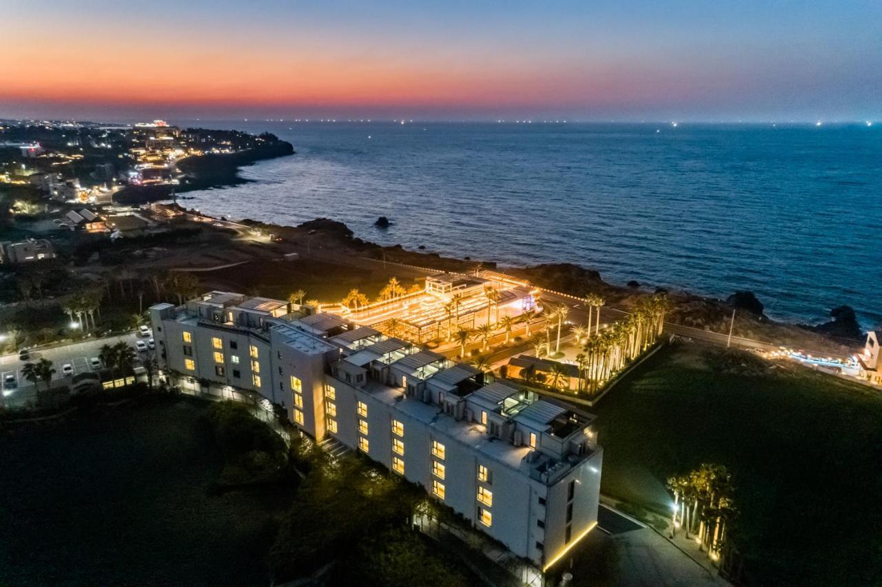 Uni Hotel Jeju Exterior foto